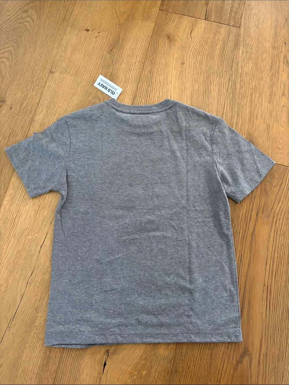 Brand new with tags, Old Navy Boys Gray Short Sleeve T-Shirt, size S 6-7 small
